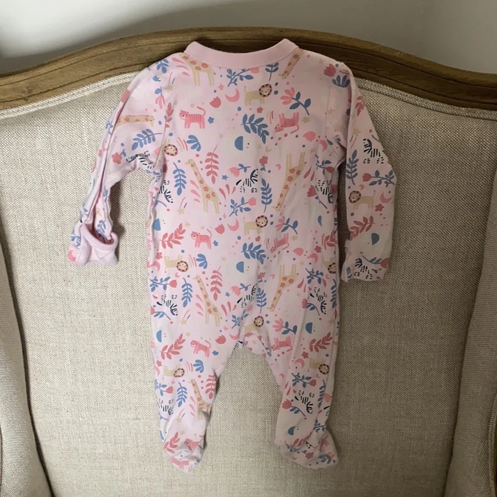 Old Navy Baby Pink Safari Footie Pajamas Size 6-9 months
